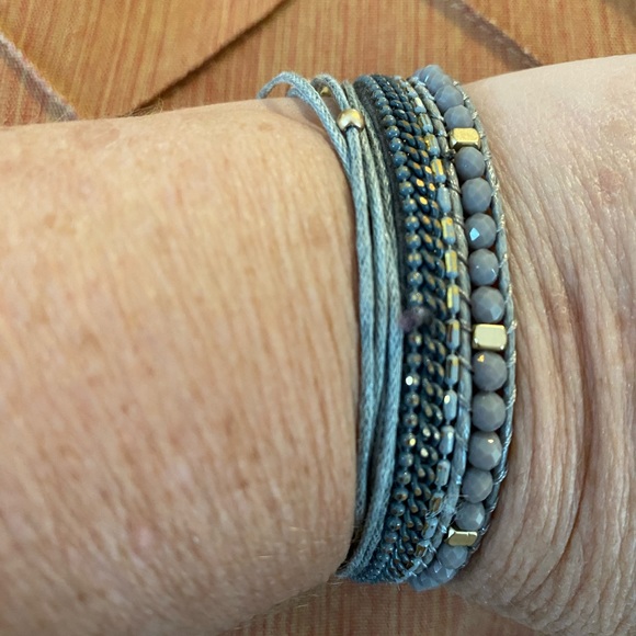 Bracelets - Picture 5 of 5